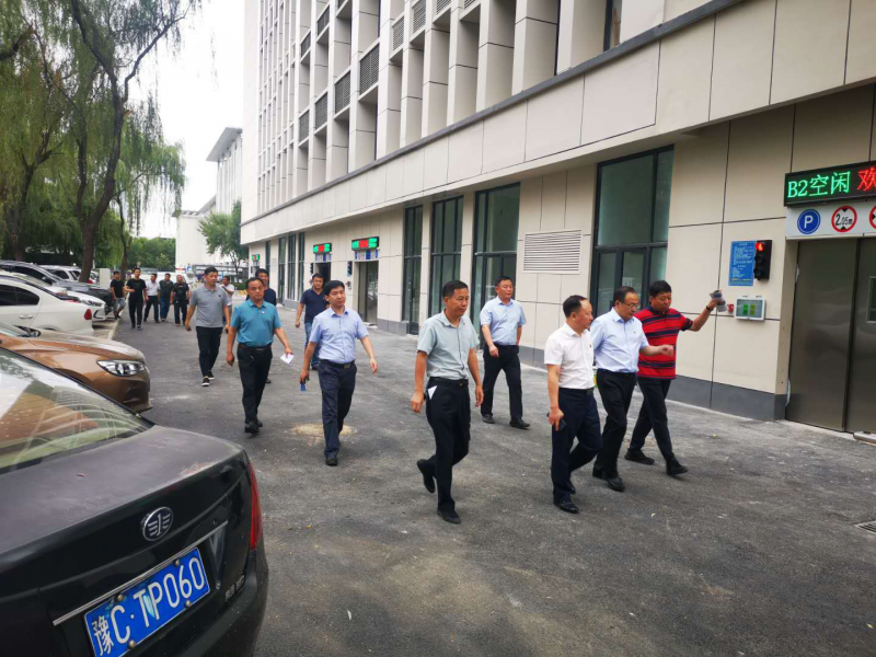 洛陽市委常委、市政府黨組成員魏建平 督導調(diào)研我市城市停車場重點項目建設工作